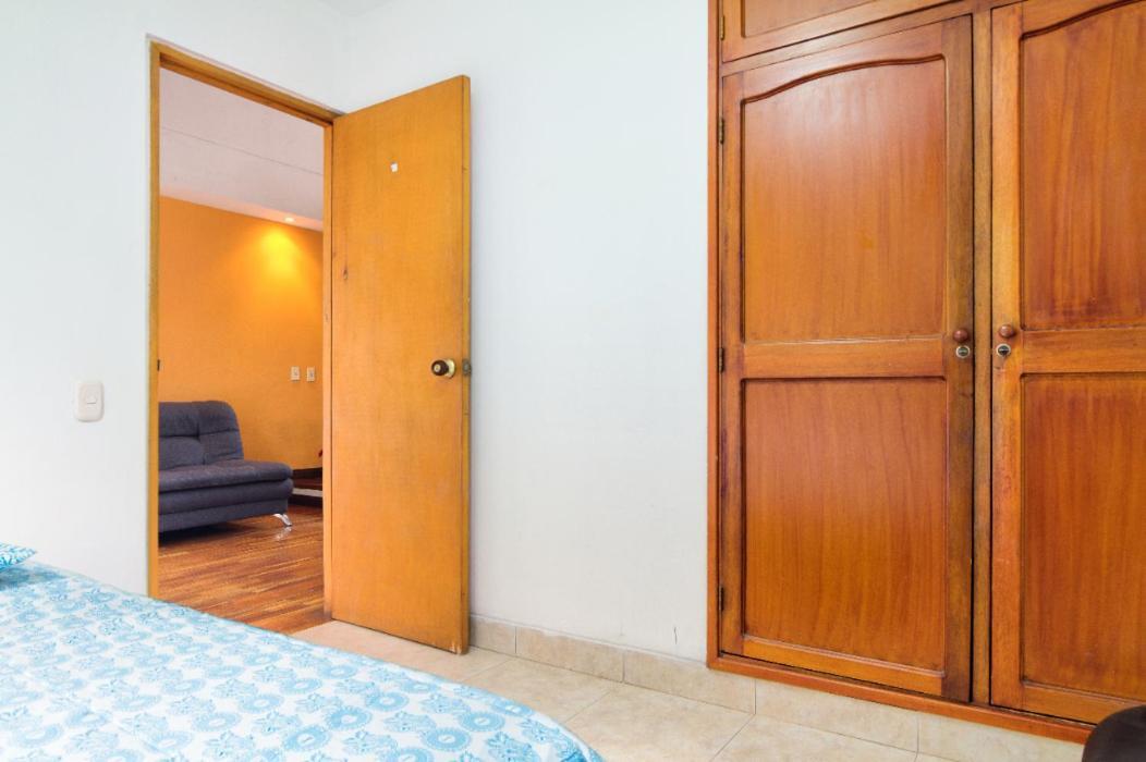 Casa Entera-cerca A Mall La Y Estacion De Tranvia * Medellín